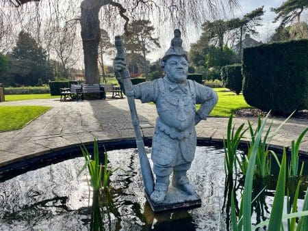 An image of the Sir Jeffery Hudson statue in Kingsnorth Gardens, Folkestone